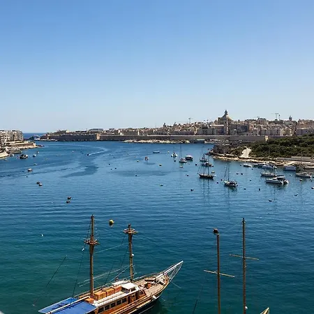 شقة Ph With Terrace 3 Bed & Views سليمة
