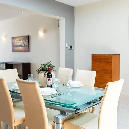 Ph With Terrace 3 Bed & Views سليمة