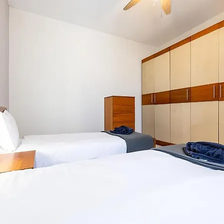 Ph With Terrace 3 Bed & Views سليمة