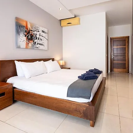 Ph With Terrace 3 Bed & Views شقة